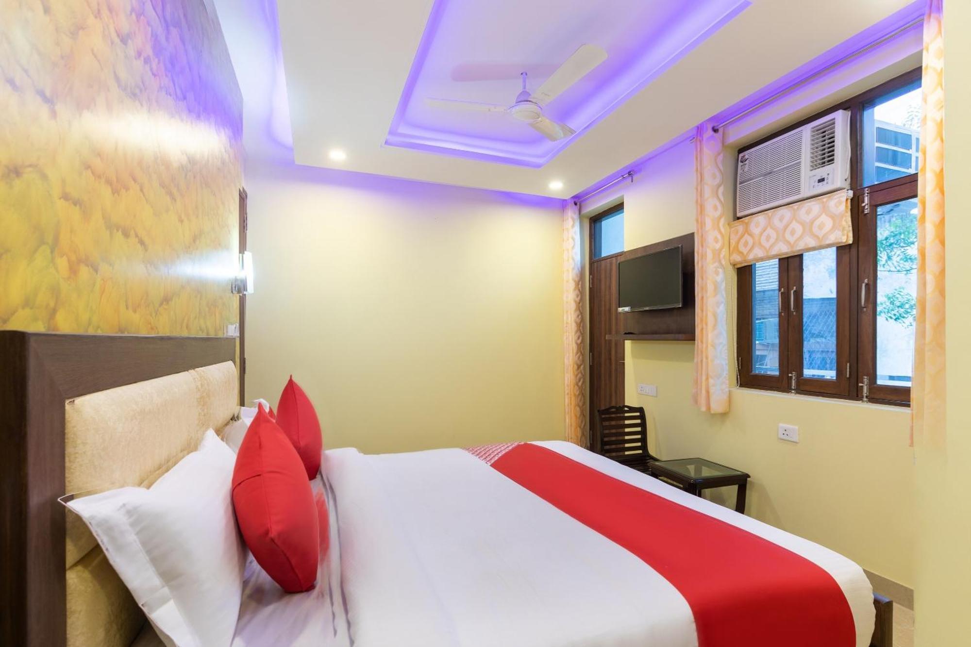 Super Oyo Hotel O Red Stone Inn New Delhi Bagian luar foto