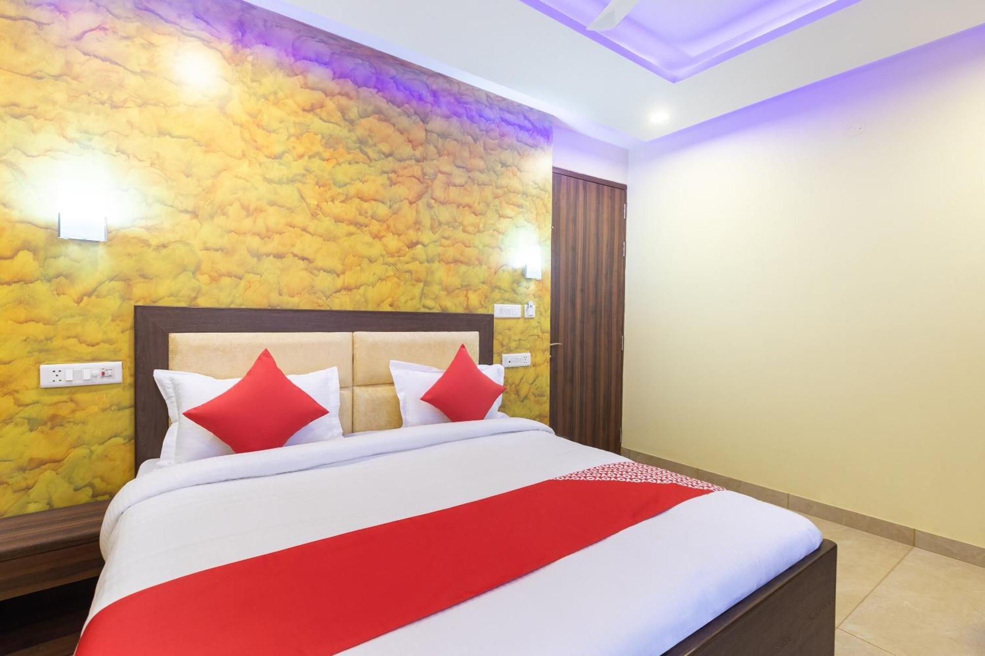 Super Oyo Hotel O Red Stone Inn New Delhi Bagian luar foto